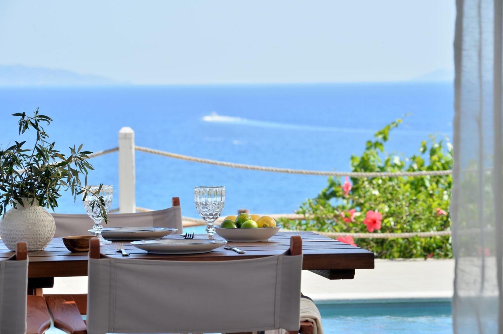Mythology Villas & Suites Stelida  Exterior photo